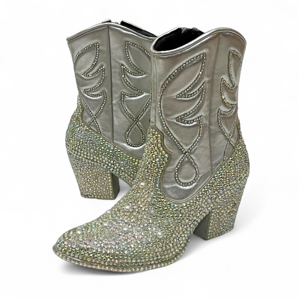 Silver Cowboy Boots Embellished in Iridescent Rhinestones & Pearls Size 8